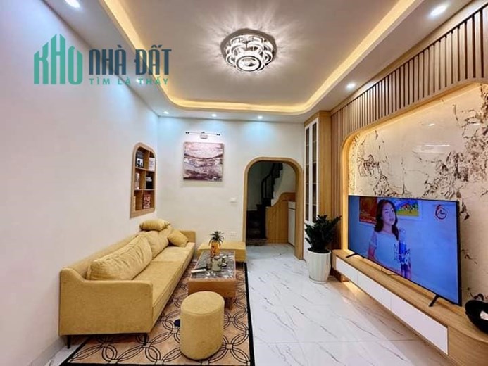 BÁN NHÀ ĐẸP TRUNG TÂM PHỐ CỔ 30M RA MẶT PHỐ LÒ ĐÚC DT:33M2 4 TẦNG MT:4.3M 3 PHÒNG NGỦ CHỦ ĐỂ LẠI