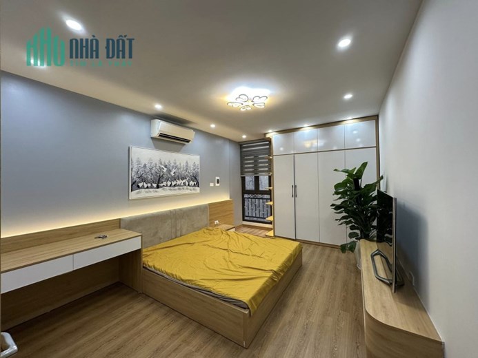 BÁN NHÀ ĐẸP TRUNG TÂM PHỐ CỔ 30M RA MẶT PHỐ LÒ ĐÚC DT:33M2 4 TẦNG MT:4.3M 3 PHÒNG NGỦ CHỦ ĐỂ LẠI
