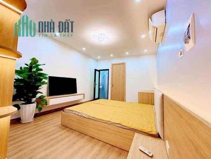 BÁN NHÀ ĐẸP TRUNG TÂM PHỐ CỔ 30M RA MẶT PHỐ LÒ ĐÚC DT:33M2 4 TẦNG MT:4.3M 3 PHÒNG NGỦ CHỦ ĐỂ LẠI