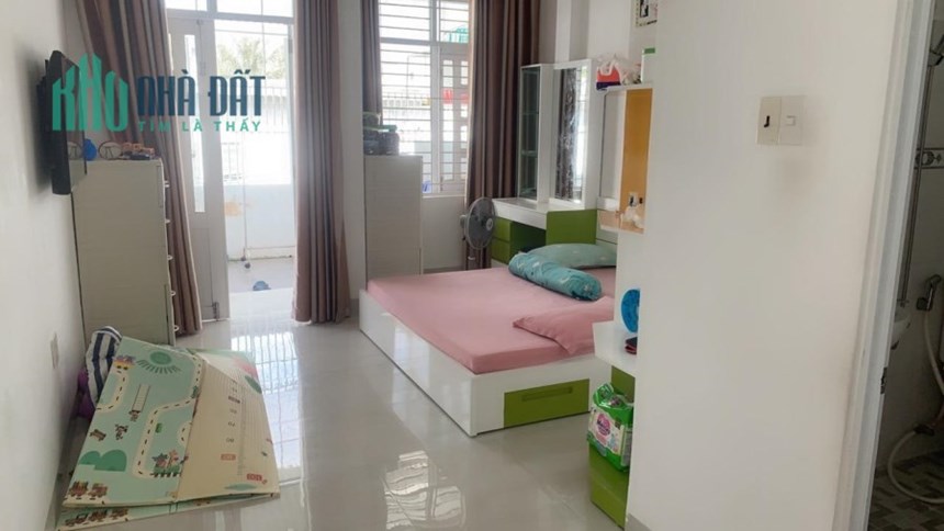 Bán nhà  DT:68,5m2, 3 phòng ngủ, gần chợ, trường học, xã Vĩnh Ngọc, Nha Trang,