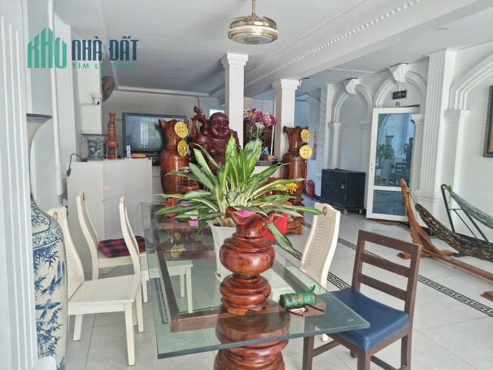 Chính chủ cần bán gấp nhà nghỉ kết hợp quán ăn gia đình và karaoke tại Khu Tái định cư P. Thới
