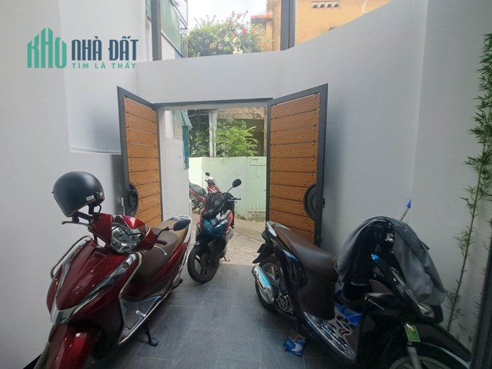Bán nhà đường Chu Văn An quận Bình Thạnh diện tích 28 m2 giá thương lượng