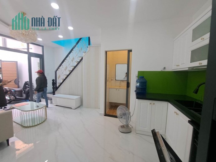 Bán nhà đường Chu Văn An quận Bình Thạnh diện tích 28 m2 giá thương lượng