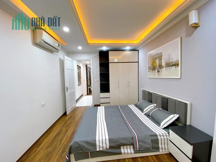 NhàNguyễn khoái, Hoàng Mai 33.4M2*5 Tầng giá 3.05 Tỷ