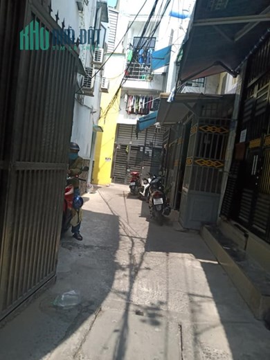 NHÀ CÁCH HẺM XE TẢI TRÁNH CHỪNG 35M - NHÀ MỚI ĐẸP VÀO Ở NGAY.