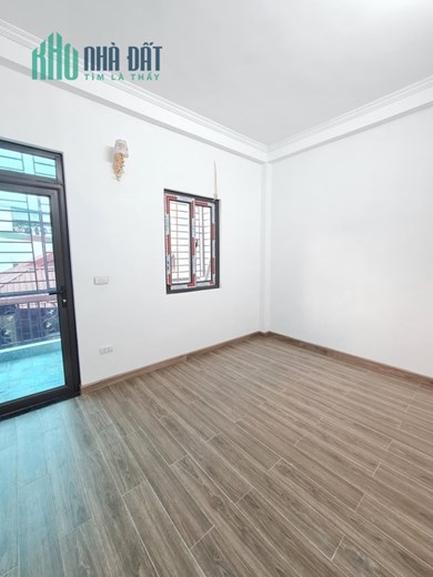 Bán nhà Thanh Lân - Hoàng Mai 35m2*4 Tầng giá 3.05 Tỷ