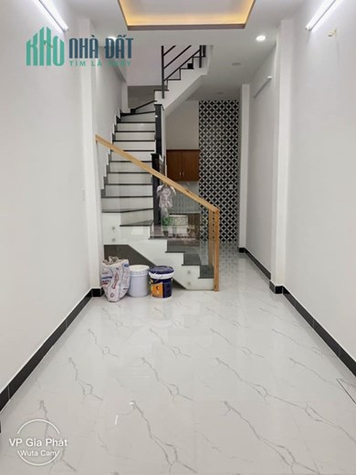 NHÀ LẠC LONG QUÂN CÁCH HẺM XE TẢI TRÁNH - NHÀ MỚI ĐẸP VÀO Ở NGAY.