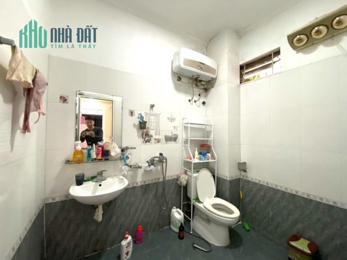Bán nhà phố Hoàng Ngọc Phách, diện tích 61m 3 tầng. ngõ ô.tô, GIÁ 3.95 tỉ