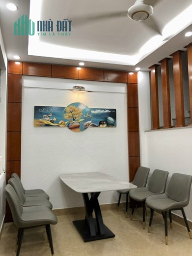 BÁN NHÀ XUÂN LA ,DT45M, 6 TẦNG, LÔ GÓC, TẶNG FULL NỘI THẤT, NHỈNH 4 TỶ.