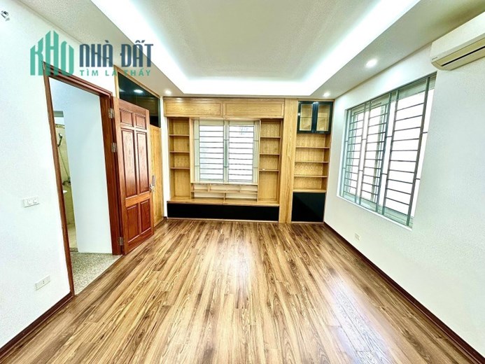 BÁN NHÀ XUÂN LA ,DT45M, 6 TẦNG, LÔ GÓC, TẶNG FULL NỘI THẤT, NHỈNH 4 TỶ.