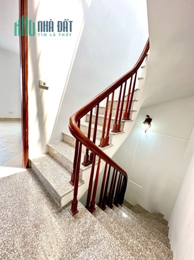 BÁN NHÀ XUÂN LA ,DT45M, 6 TẦNG, LÔ GÓC, TẶNG FULL NỘI THẤT, NHỈNH 4 TỶ.