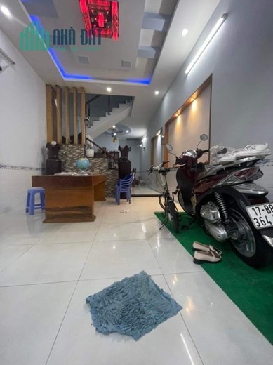 Nhà mới ở ngay khu phân lô Hẻm 109 Đường số 8 Linh Xuân 52m chỉ 4 tỷ hơn