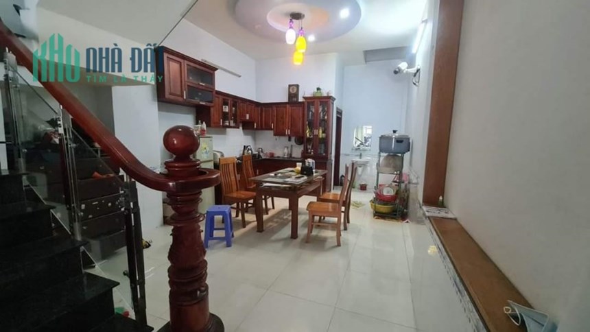 Nhà mới ở ngay khu phân lô Hẻm 109 Đường số 8 Linh Xuân 52m chỉ 4 tỷ hơn
