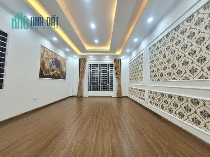 Hơn 6 tỷ 43m2x5 tầng, mt4,5m,lô góc 3 mặt thoáng, TRƯỜNG CHINH THANH XUÂN