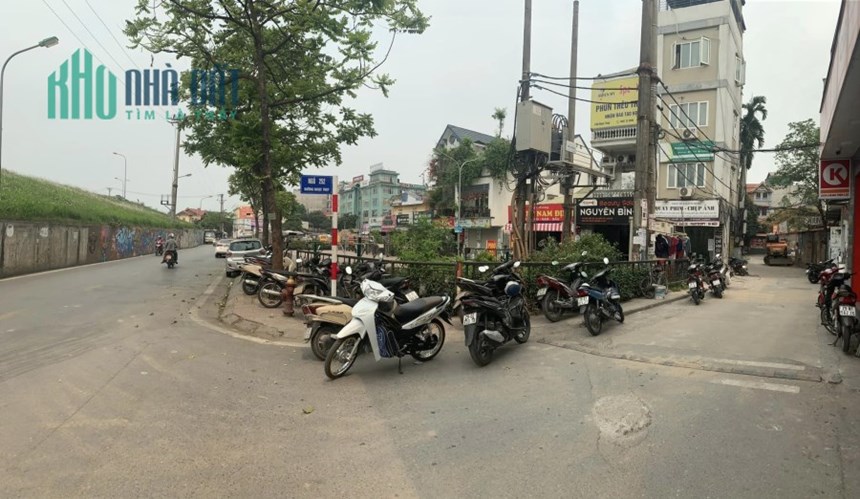 SIÊU HIẾM ! Bán Đất ngõ 252 Ngọc Thuỵ, 70m, oto fotuner đỗ cổng, giá 3 tỷ 2 còn thương lượng. LH: