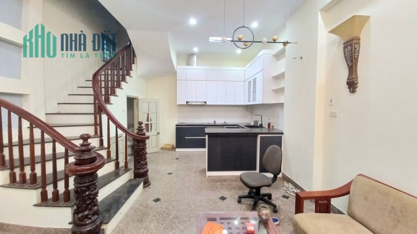 Bán nhà Đẹp Phố Khương Đình ÔTô đỗ cổng 54m2 5tầng MT 5m chỉ 5,95 tỷ.
