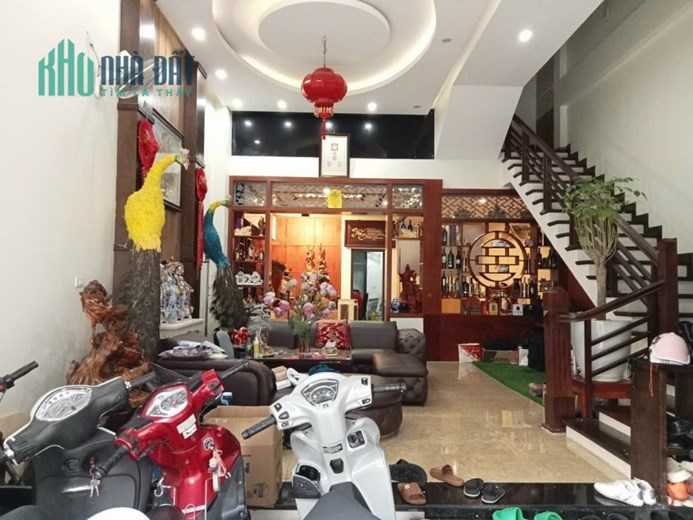 BÁN NHÀ BỒ ĐỀ DT108M 5 TẦNG MẶT TIỀN 5,5M  CHỈ  11 TỶ5, NGÕ THÔNG Ô TÔ  ĐỖ CỬA, VÀO NHÀ, GẦN PHỐ