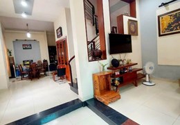 Bán nhà 3 tầng 5.3x14m tặng nội thất Hà Huy Giáp Quận 12 gần Ngã Tư Ga