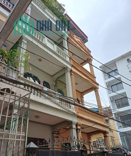 ĐỐI DIỆN ĐH NGOẠI NGỮ - NHÀ RỘNG, DÂN XÂY, THANG MÁYC –  4T x 86M2, NHỈNH 7 TỶ