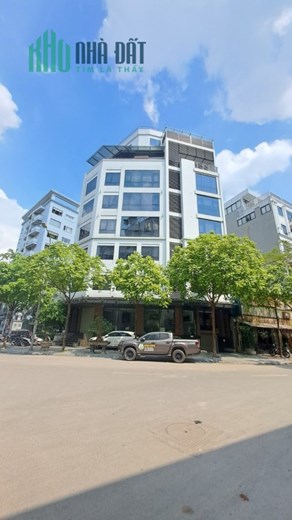 Nhà Phạm Văn Đồng; 110m. Mt 7m. 6 tầng.  KD văn phòng, spa, phòng khám, nhà hàng. 21,2 tỷ.