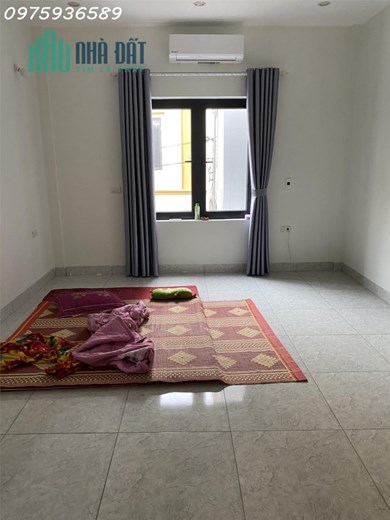 Nhà nguyên căn chính chủ 4 tầng, vừa mới xây xong.