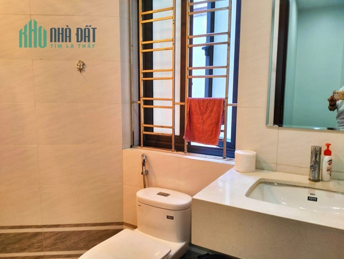Lô góc – Dân xây Mễ Trì Thượng 45m2 x 5T, 20m đường ô tô tránh, tặng nội thất 5,4 tỷ.