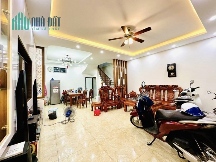 Bán nhà Khương Trung - 10 M ô tô, 2 mặt ngõ, tặng nội thất tiền tỷ, 50M2x6T giá * tỷ
