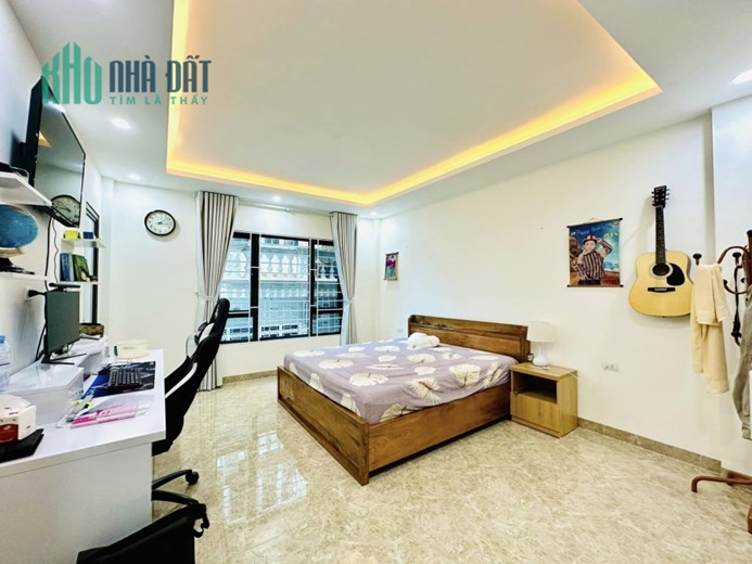 Bán nhà Khương Trung - 10 M ô tô, 2 mặt ngõ, tặng nội thất tiền tỷ, 50M2x6T giá * tỷ