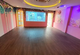 Cho thuê nhà mặt phố Đê La Thành - Đống Đa 60m2, 6 tầng thang máy,ô to tránh, kinh doanh,