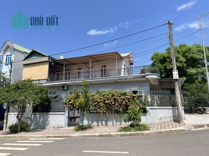 Phát mại nhà 2 tầng, thị trấn Tâm Đường, Lai Châu - 127m2, MT 7.5m hướng Đông Bắc, Mtg