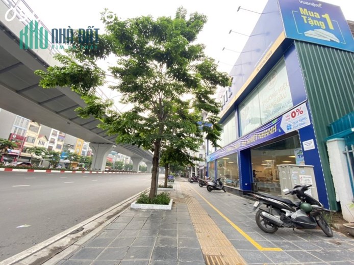Bán Nhà Mặt Phố Đại La, Quận Hại Bà Trưng, 161m x 2T, Mt 17m, Giá 18.8 Tỷ.