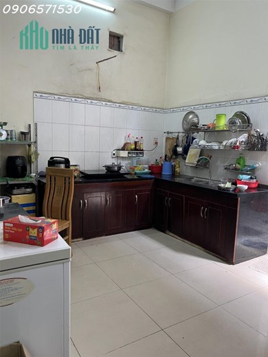 Cần tiền bán gấp, hạ giá sập nguồn nhà mặt tiền