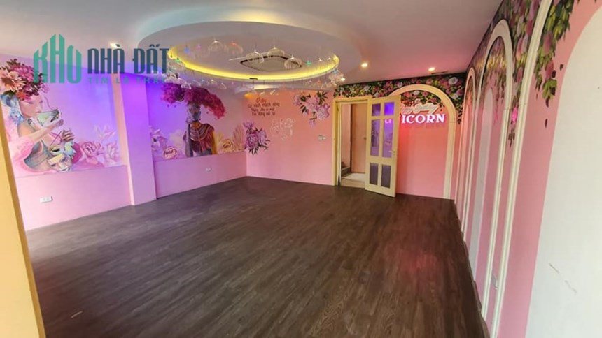 Cho thuê nhà căn, mặt phố Đê La Thành, 60m2, 6T, thang máy, KD, 55TR.