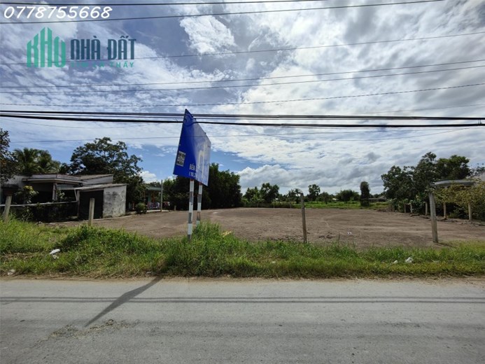 Bán hoặc cho thuê đất full thổ cư trên sổ 2.226 m2 thực tế là 3.000m2, Long sơn, Cần Đước