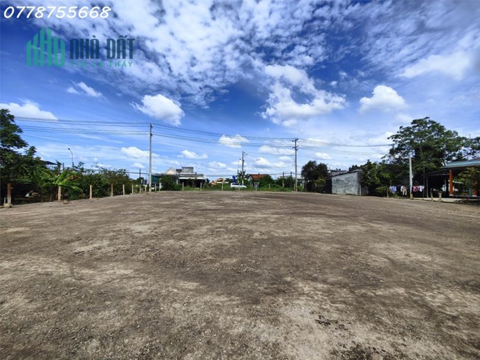 Bán hoặc cho thuê đất full thổ cư trên sổ 2.226 m2 thực tế là 3.000m2, Long sơn, Cần Đước