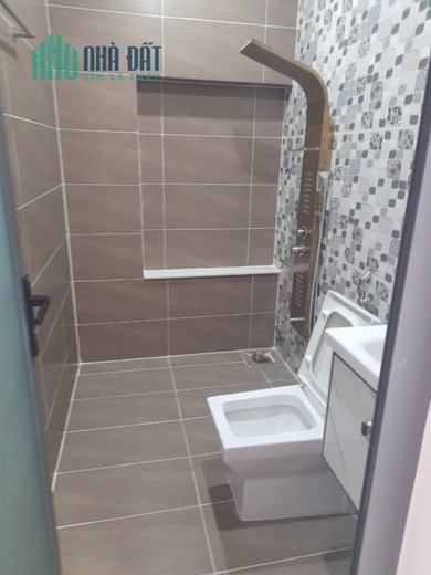 Bán nhà 5 tầng  mặt tiền đường 12m  413 Lê Văn Quới Bình Tân 8.5 tỷ