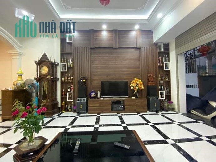 Bán nhà Nguyễn Chí Thanh, DT 52m2, MT 4m, giá chỉ nhỉnh 7 tỷ
