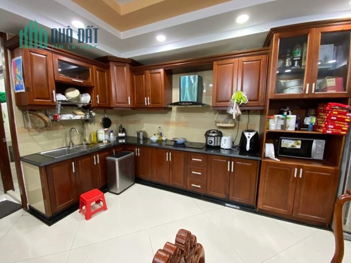 Bán Nhà HXT Thông Tô Hiệu, Tân Phú, 80m2, 5 Tầng Mới Tinh, Nội Thất Đẹp, Nhỉnh 8 Tỷ TL.
