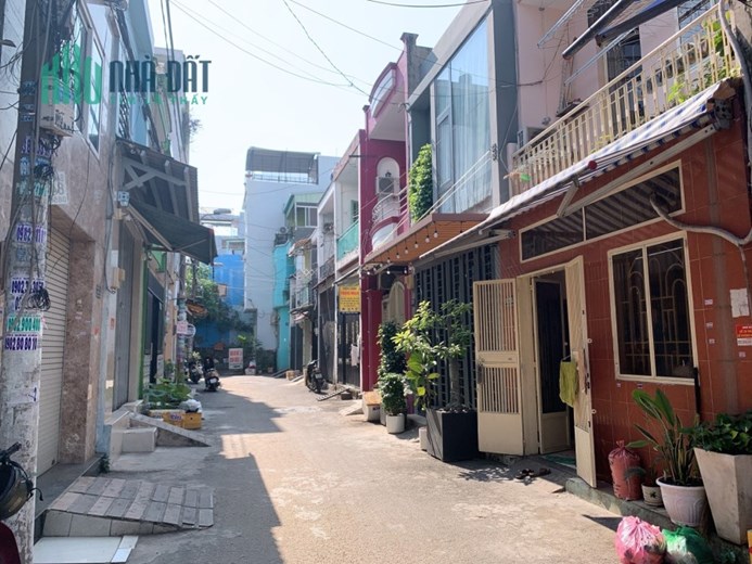 BÁN NHÀ HXH NGUYỄN SƠN, TÂN PHÚ - 75M 3 TẦNG BTCT - KHÔNG LG & QH - CHỈ 4.15 TỶ