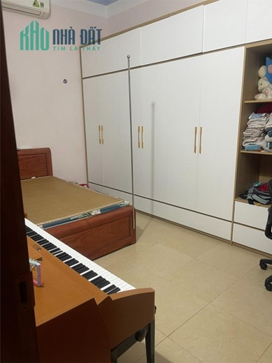 NHÀ CHÍNH CHỦ  Bán Gấp Nhà Đẹp Hướng Bắc - Giá Tốt Vị Trí Tại TP. Thanh Hóa.