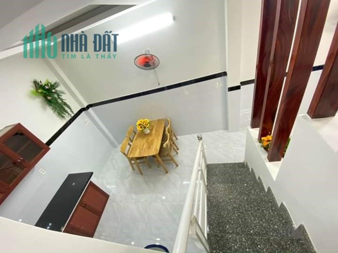 Địa chỉ Nguyễn Duy Cung P12 

Giá 3.8 tỷ TL