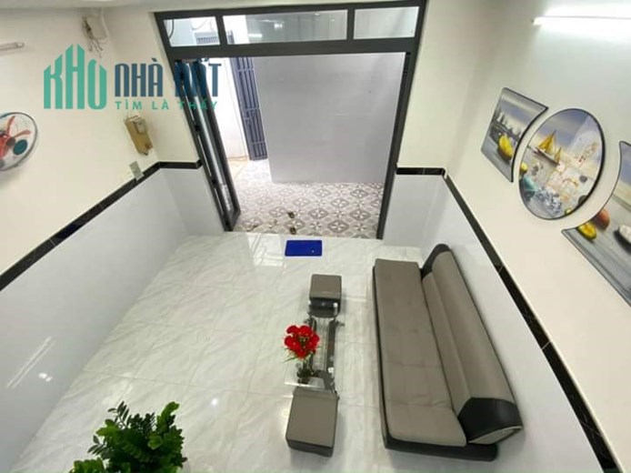 Địa chỉ Nguyễn Duy Cung P12 

Giá 3.8 tỷ TL