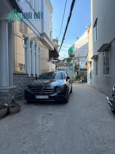 HẺM XE HƠI, 6 PHÒNG NGỦ 
Tìm đâu ra nhà 4 lầu, HXH 6 phòng ngủ giá 4ty650