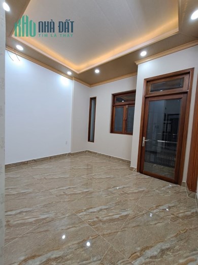 Bán nhà đường xe hơi cống lỡ p15 Tân binh