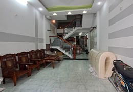 Bán nhà đường xe hơi hoàng bat dat p15 Tân binh