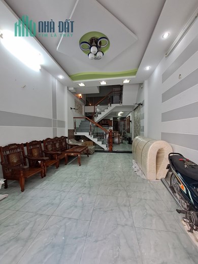 Bán nhà đường xe hơi hoàng bat dat p15 Tân binh