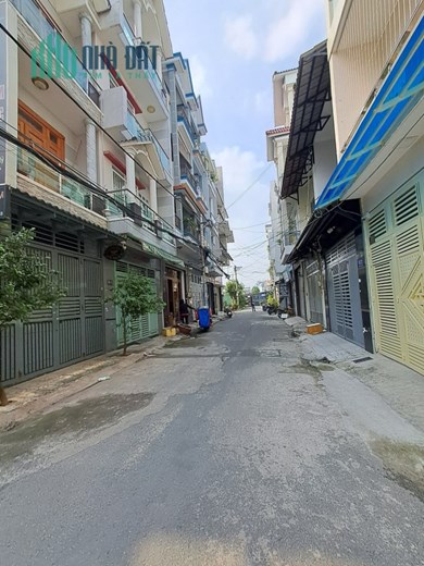 Bán nhà đường xe hơi hoàng bat dat p15 Tân binh