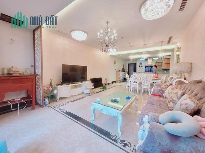 Siêu phẩm chung cư cao cấp Royal City căn hộ 2 ngủ siêu đẹp 113m2  giá chào  7.3 tỷ