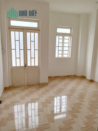 Cho thuê NNC 2 tầng mới đường Phạm Thế Hiển P5Q8. Giá 9 triệu