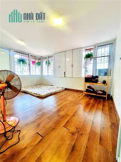 PHÂN KHÚC 2 TỶ, 3 NGỦ, LÔ GÓC 3, RỘNG 100m2, Ô TÔ TRÁNH, ĐỐNG ĐA,